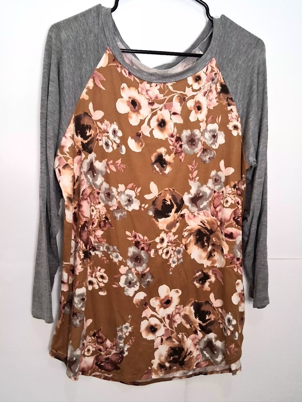COOL MELON Floral Raglan Long-Sleeve Tee Size XL